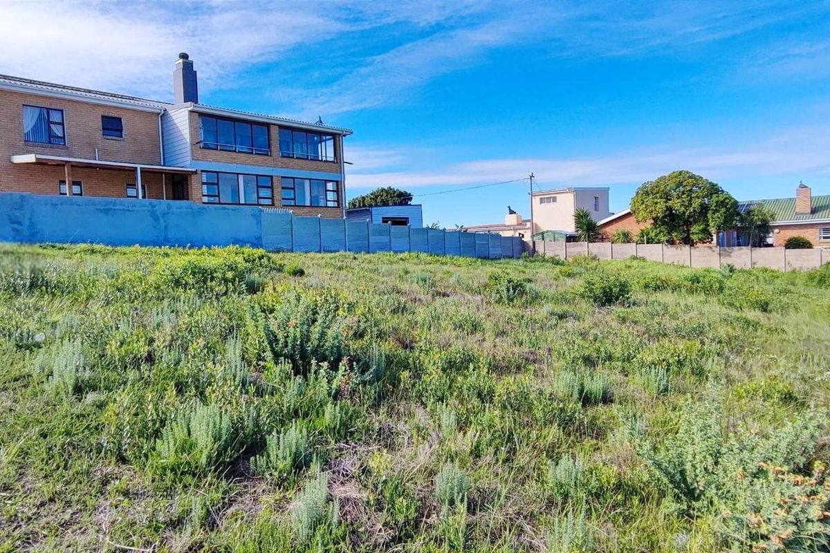 Escape to Coastal Bliss - Vacant Land in Franskraal with distant sea views! - Photo 2