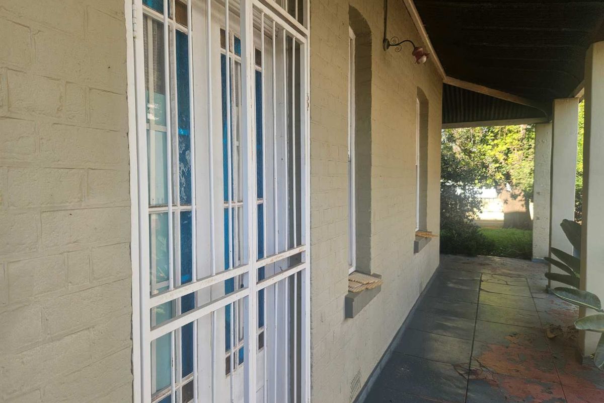 Bargain for  Investors ! - Photo 3