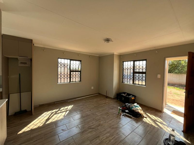 NEW RELEASE ON THIS ESTATE - COME QUICK AND HAVE A LOOK !!! - Photo 6