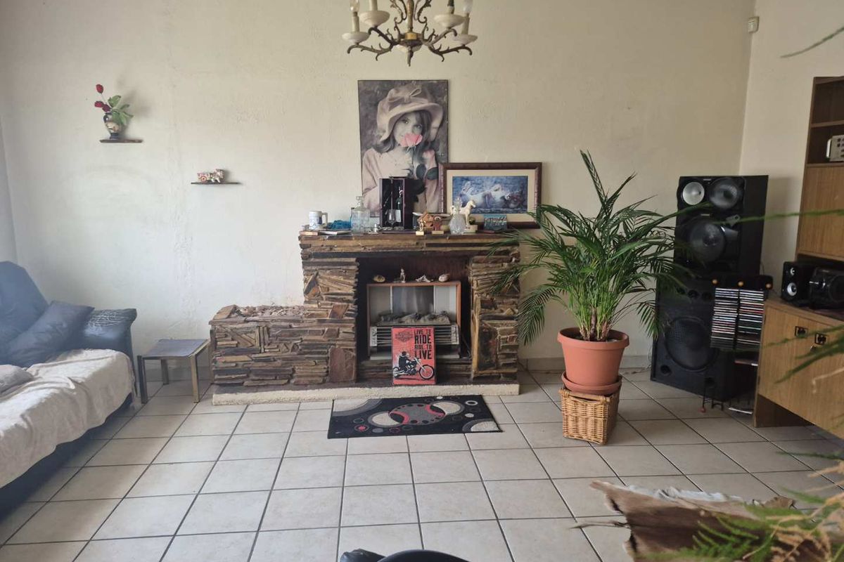 Large home, ideal for family or for renting out - Photo 5