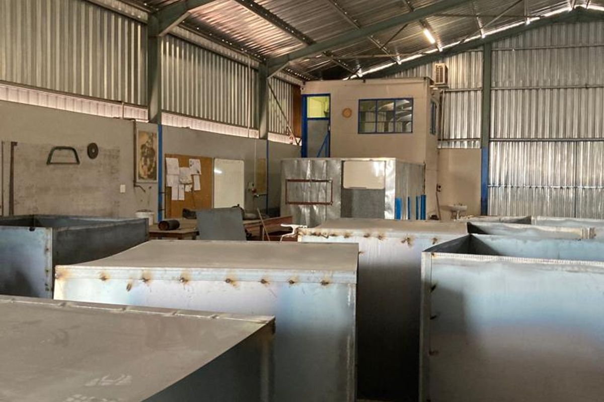 FOR SALE - Property with various Warehouses in Outjo - Photo 4