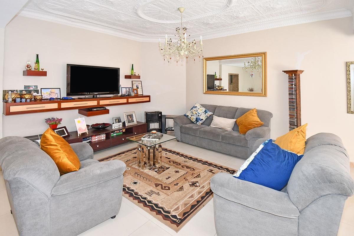 Dream Two-Ensuite Home in Norwood with Pool & Outdoor Study! - Photo 2