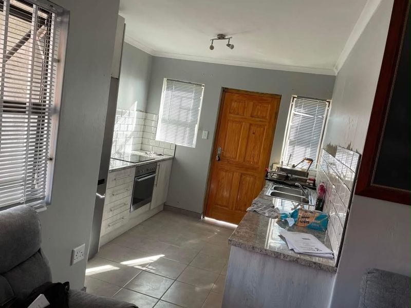 Two bedrooms house  with a two bedroom flat for sale in Arandis Extension 5,  Selling Price N$690000 (cost excluded), erf size 303 sqm - Photo 7