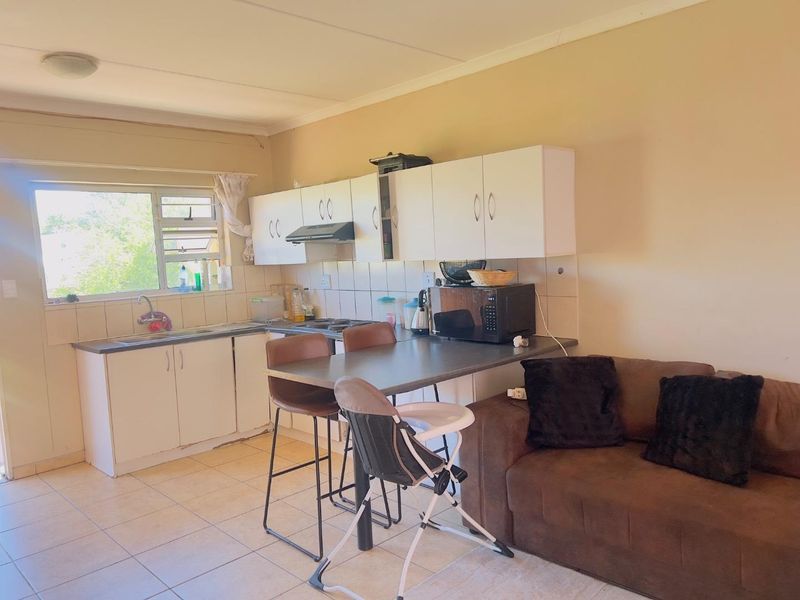 Flat for sale - Photo 2