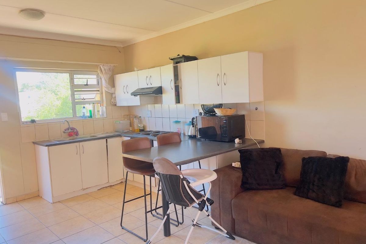 Flat for sale - Photo 2