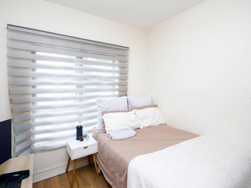 2 bedroom 1 bath Apartment in Rivonia - Photo 9
