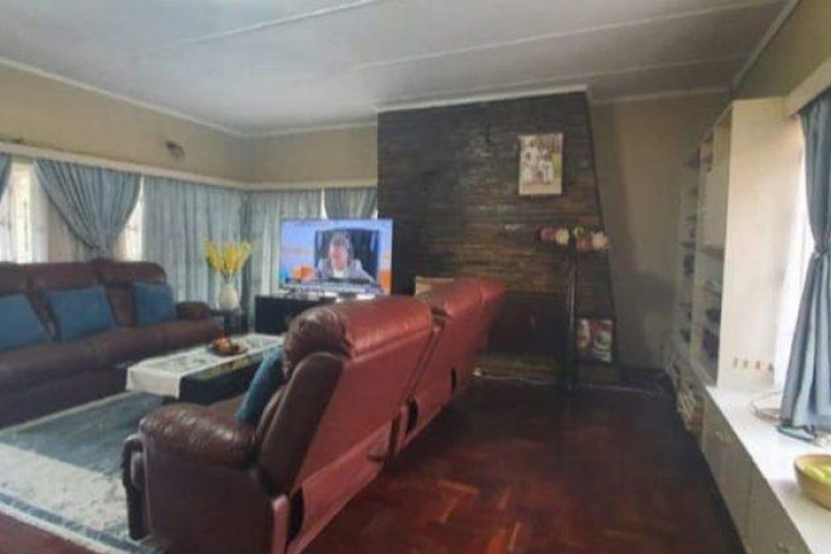 Absolute Bargain - Photo 4