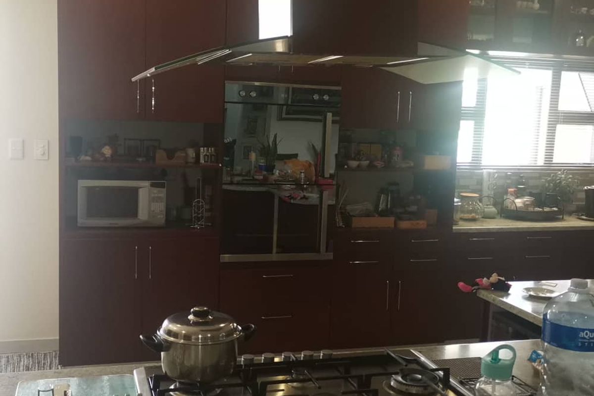 Discover Tranquility at Camel Thorn Estate: Your Dream Home Awaits - Photo 2