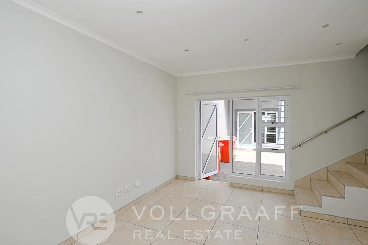 3-Bedroom Townhouse in Kramersdorf - Photo 3