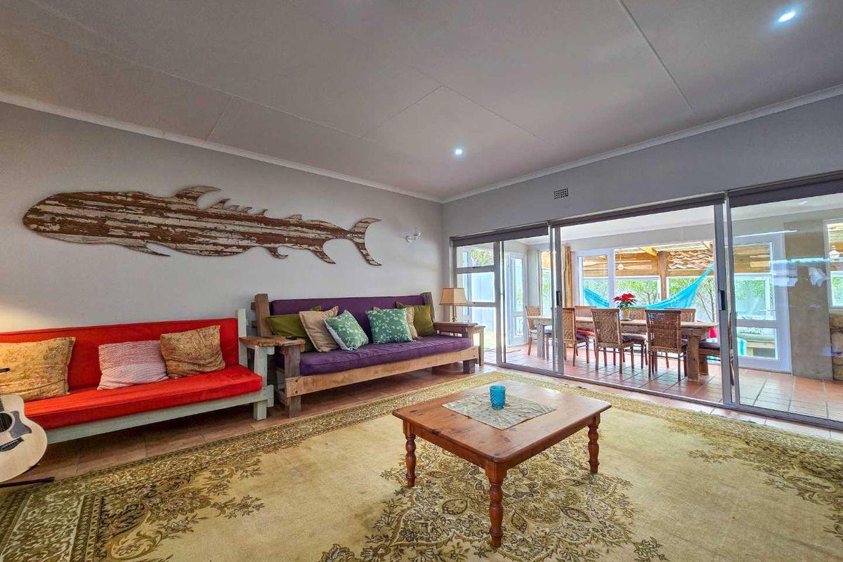 Four bedroom family home for sale in Harbour area. - Photo 4