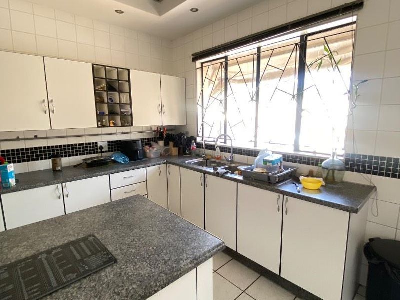 Commercial/Residential Investment Property For Sale In Windhoek west - Photo 4