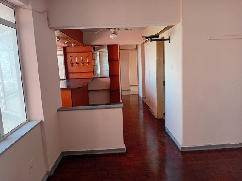 Spacious 2 Bedroom apartment in Durban South Beach, Close to Marine World & Hospitals!!! - Photo 8