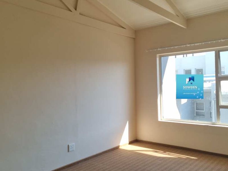 Townhouse For Sale In Klein Windhoek - Photo 8