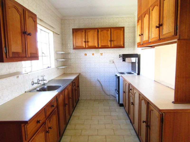 Secure Retirement Village for the Elderly. - Photo 4