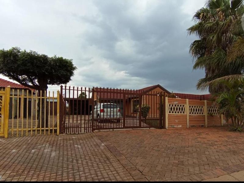 Smart property for sale. - Photo 2