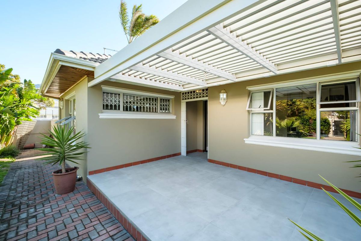 Going, Going, Gone. - Photo 5