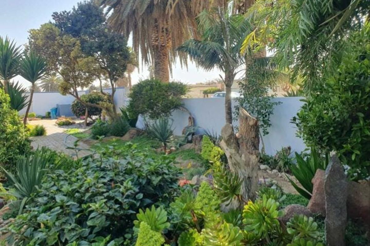 Effortlessly Luxurious, Infinitely Stylish, Outstandingly Spaciousness - Photo 3