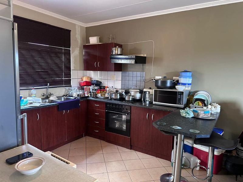 Apartment for Sale-Otjomuise - Photo 2