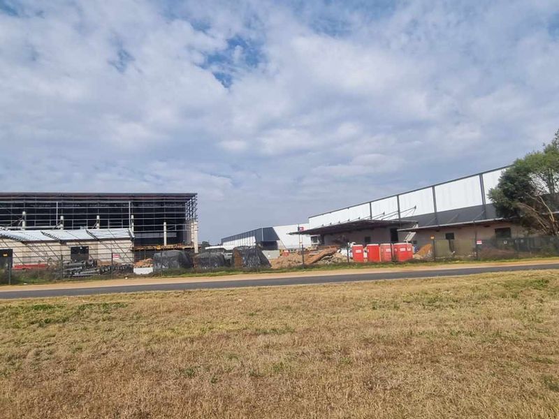 Sections S5 & S3 | Premium Logistics Campus To Let in Jet Park – 17,930m2 - Photo 6