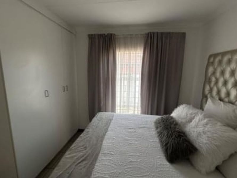 Modern 3 bedroom house - Photo 10