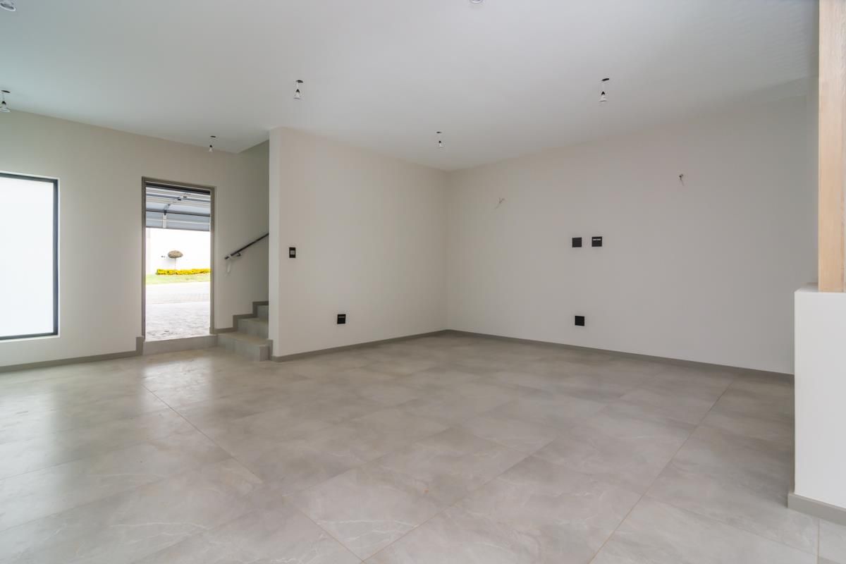 Ideal Family Home In Sought After Estate - Photo 2