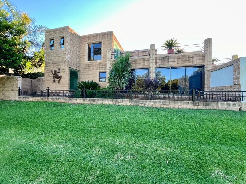 Stunning Fairway-Facing Home for Rent in Centurion Golf Estate - Photo 2