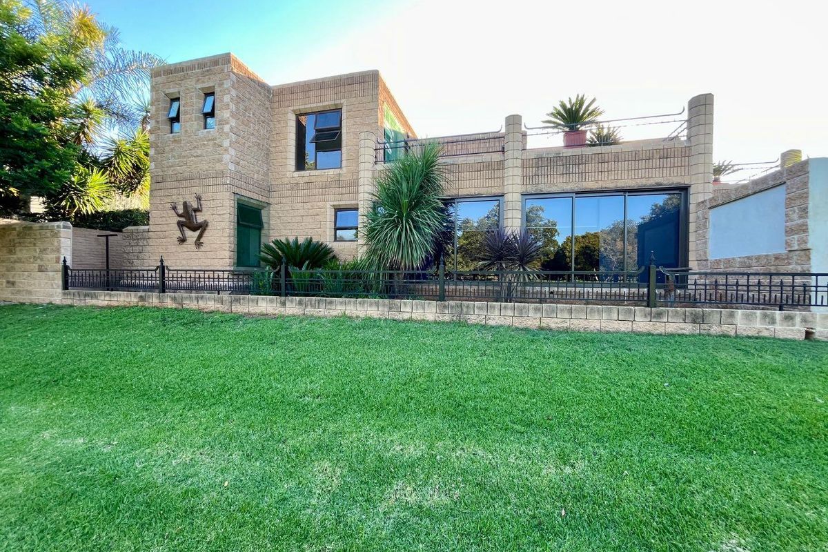 Stunning Fairway-Facing Home for Rent in Centurion Golf Estate - Photo 2