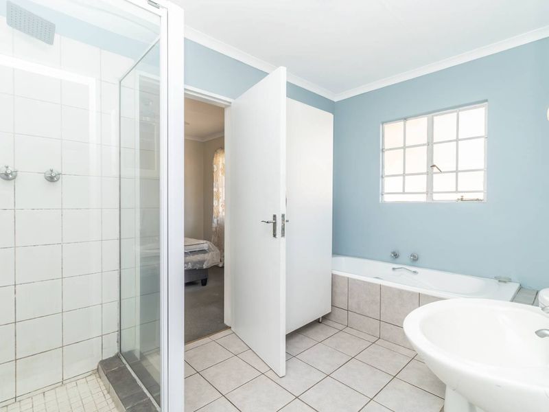 2 homes on one Property! Excellent Rental opportunity! - Photo 8