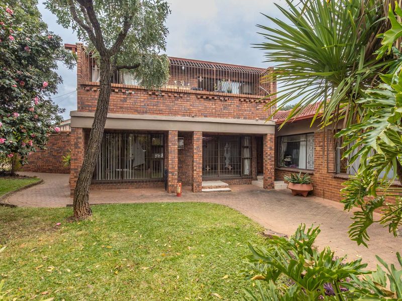 A Landmark Family Home with Space to Live, Work and Grow - Photo 9
