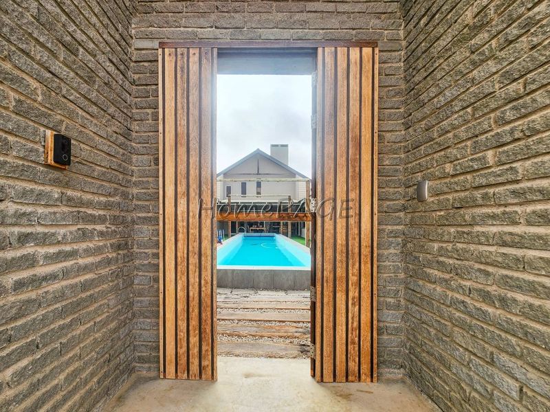 Ext 11 (Sun Bay), Henties Bay:  Thoughtfully designed 3 Bedr home with heated pool is for Sale - Photo 6