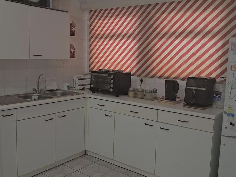 Well located Apartment - Photo 4