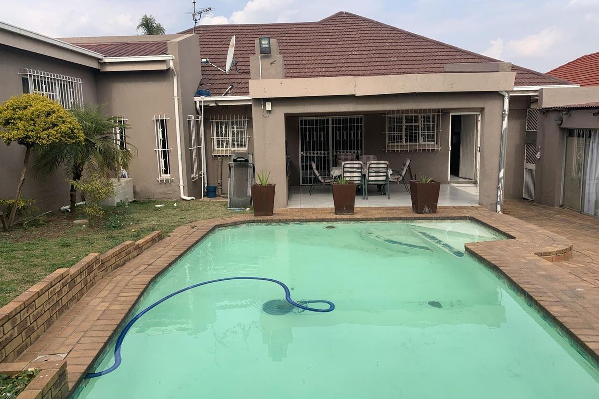4 bedroom house for sale in Linmeyer - Photo 3