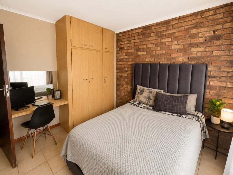 Exceptional Multi-Purpose Property with Extensive Parking & Entertainment Facilities - Photo 8