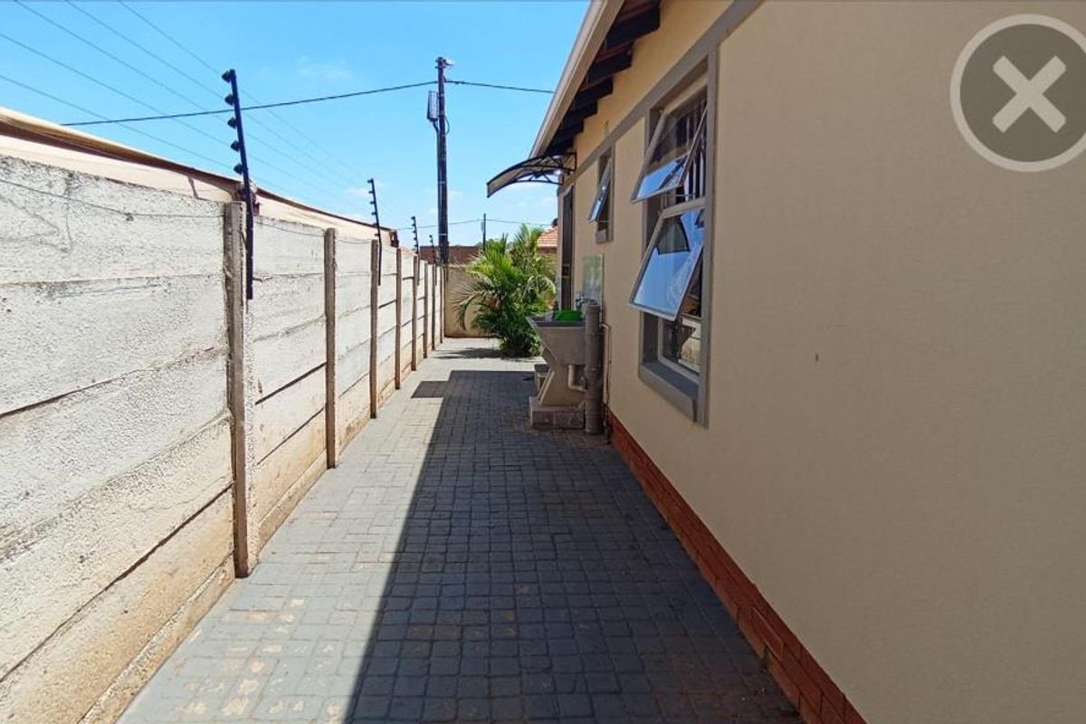 Smart Home - Photo 4