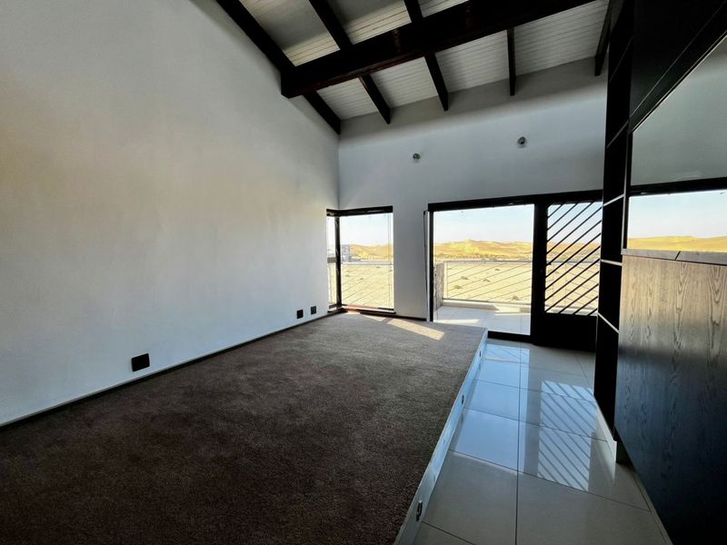 Luxury Swakopmund Mansion - Photo 8