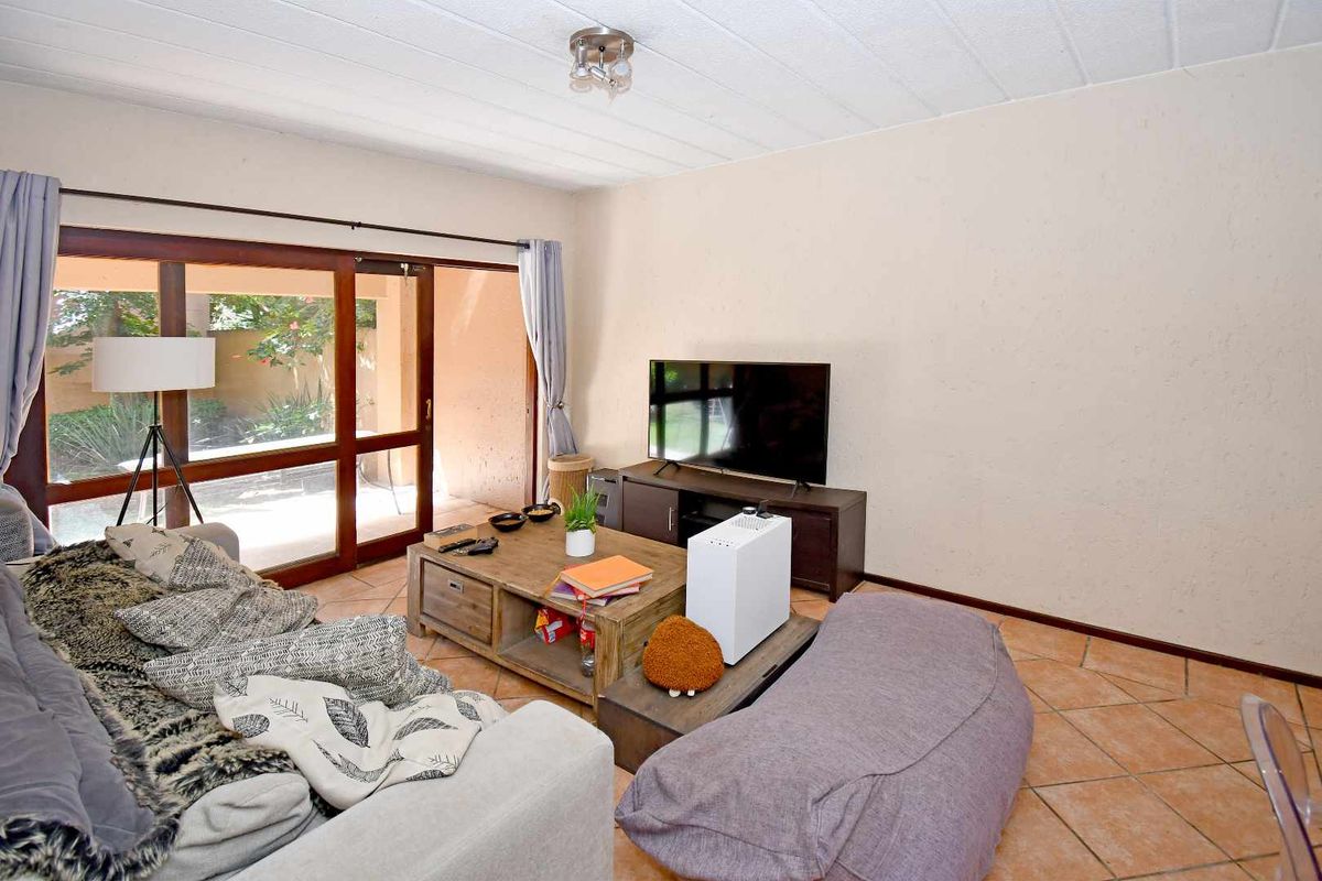 Charming 1-Bedroom Ground-Floor Garden Apartment in Chobe Sands, Douglasdale - Photo 5
