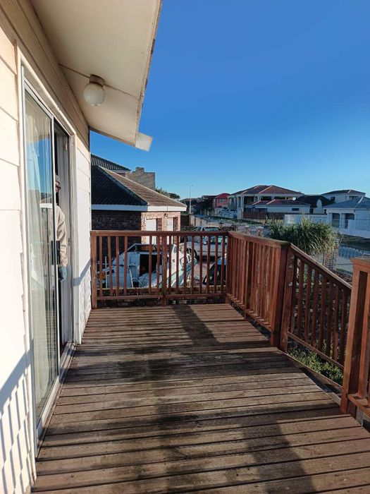 Property #2394711, House For Sale in Bluewater Bay