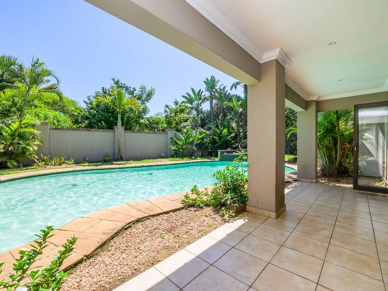 Ultra-Modern 4 Bedroom Luxury Home for Sale – Umhlanga Central - Photo 6