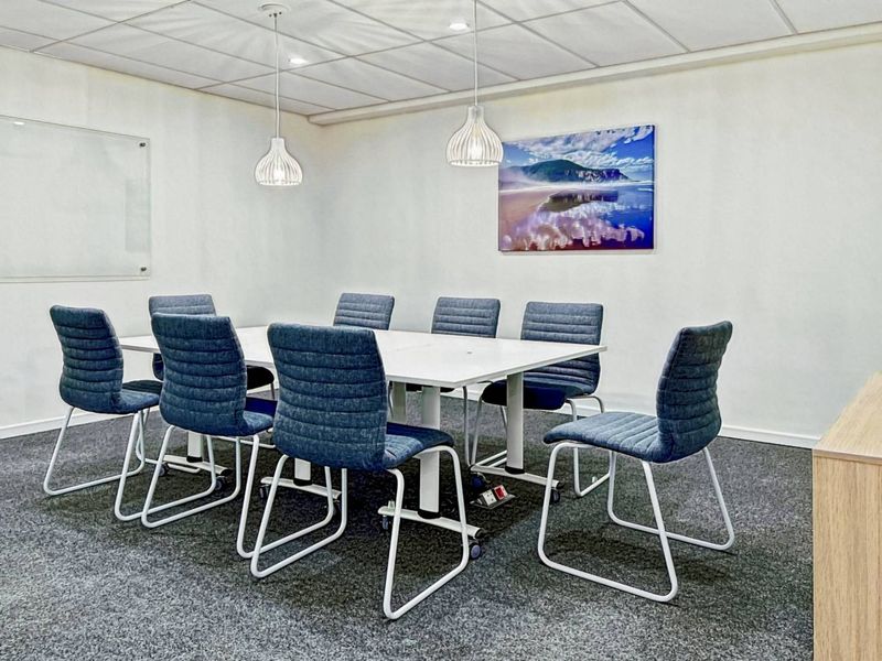 Book serviced office space for businesses of all sizes in Regus 97 York Street - Photo 1
