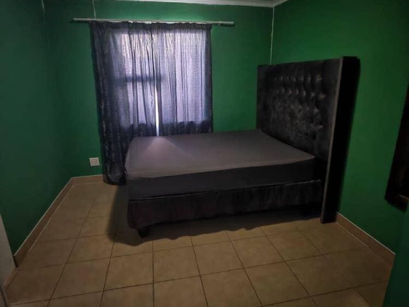 Two bedrooms house for sale in Arandis Extension 5,  Selling Price N$670000 (cost excluded), erf size 307 sqm - Photo 8