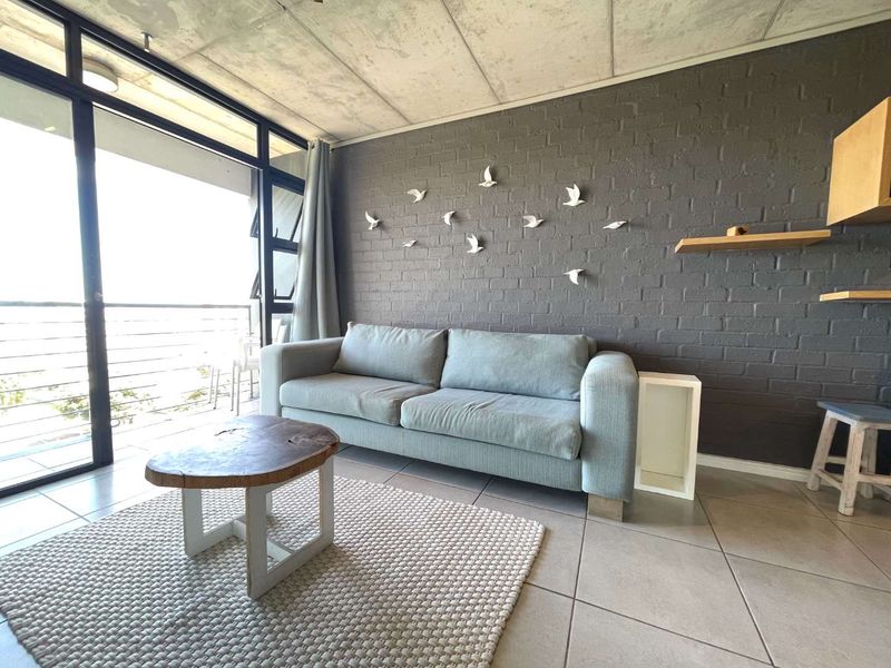 Large 2 Bed, 2 Bath Furnished Apartment- Milnerton - Photo 1