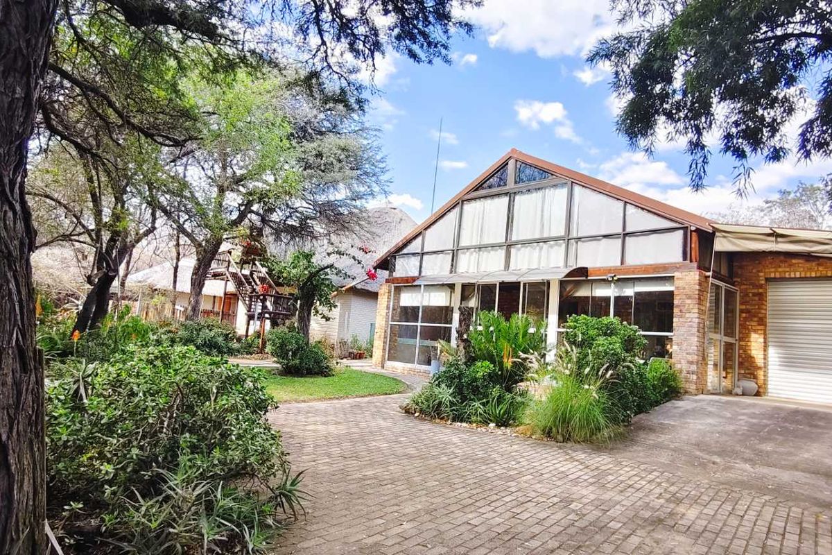 Serene Green Belt Views from This Lovely 3-Bed Home - Photo 2