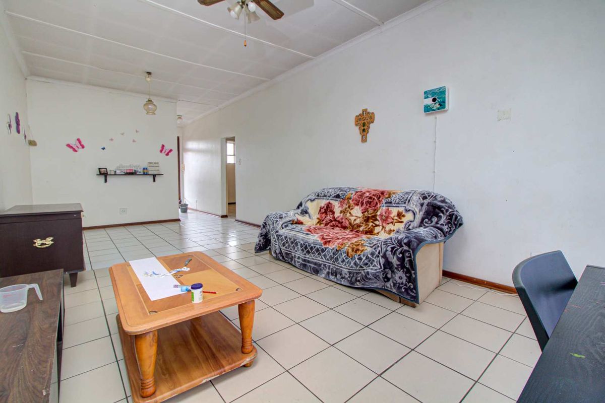 Generous Space ,Your New Home Awaits - Photo 3