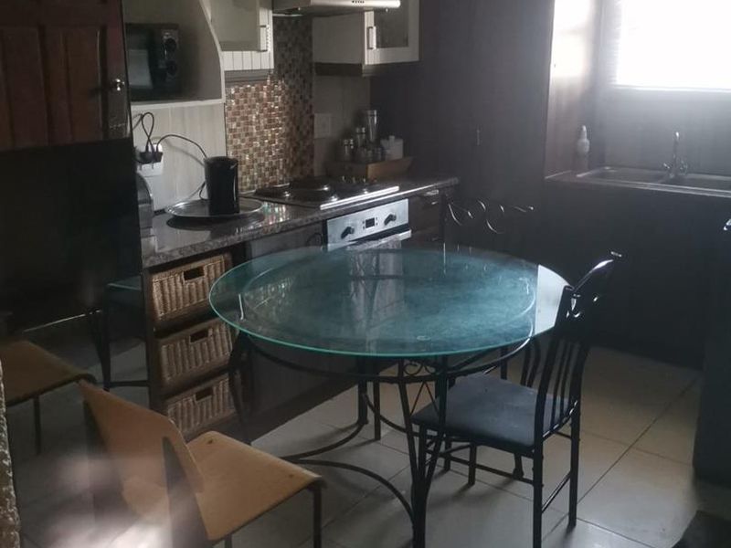 Three-Bedroom Home for Sale in Site B, L Section, Khayelitsha - Photo 4