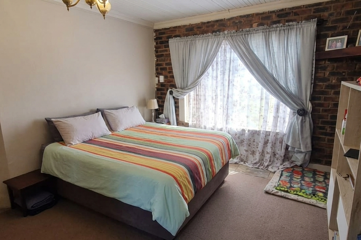 4 Bedroom Duplex - Photo 5