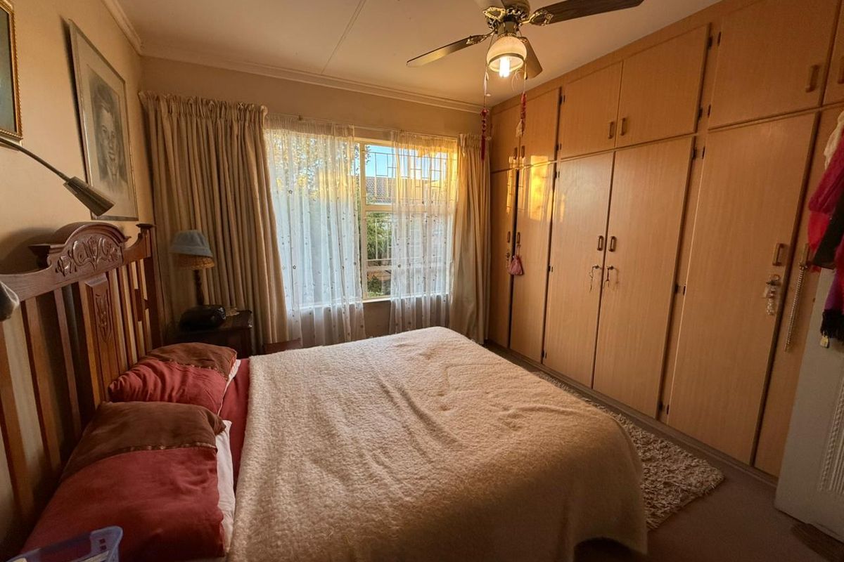 Charming 2-Bedroom Unit For Sale in Secure Retirement Village - Photo 4