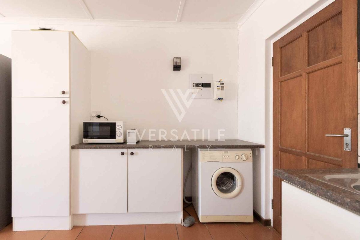 Townhouse For Sale - Photo 5
