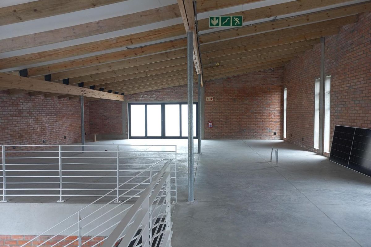 Upmarket First Floor Offices | Main Road Exposure | Walmer - Photo 2