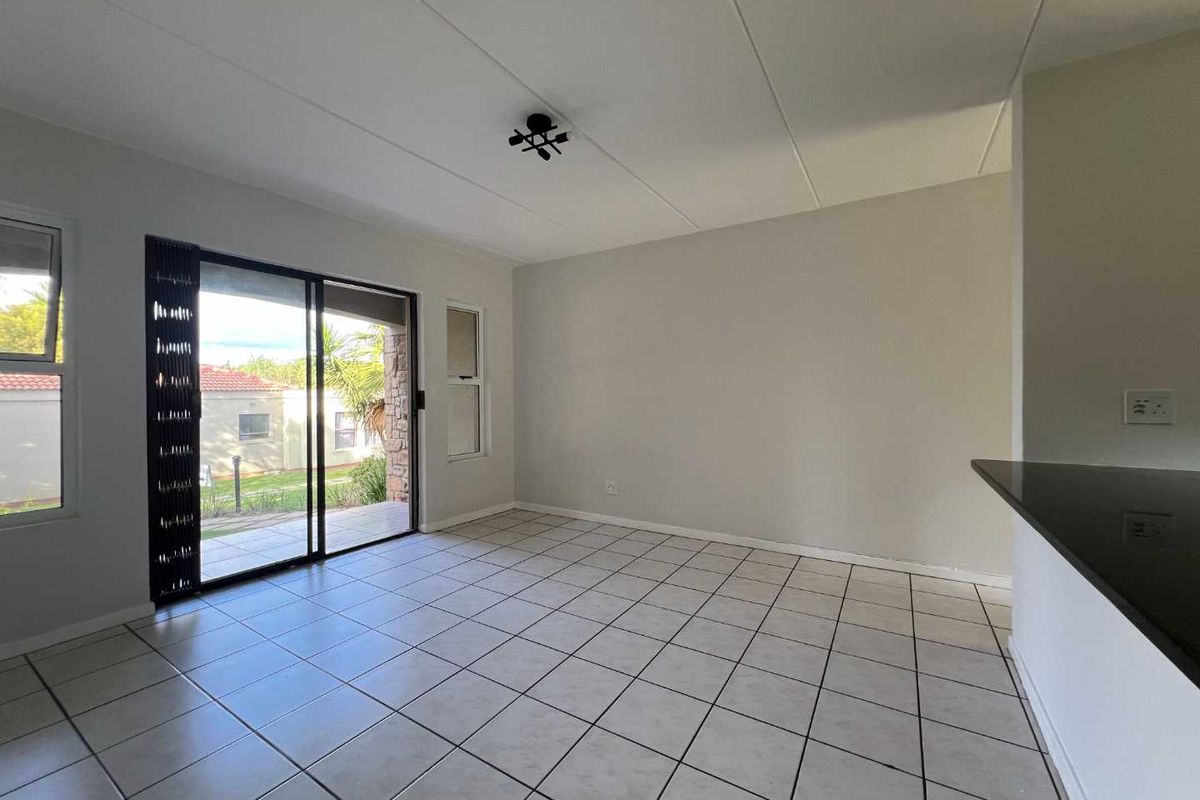 Spacious Modern Living With Peace Of Mind. - Photo 4