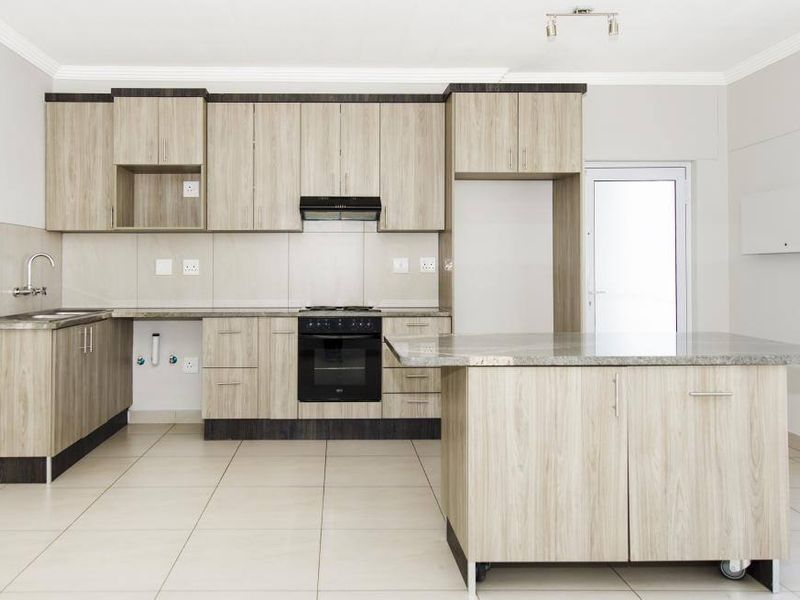 Your New Home in Pioniers Park - Safe, Secure and Stylish - Photo 2